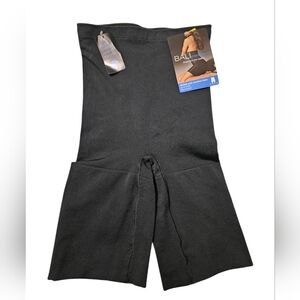 Bali Comfortshape High-Waist Thigh Slimmer Shorts / Shapewear, M